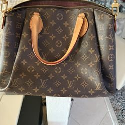 Louis Vuitton Purse