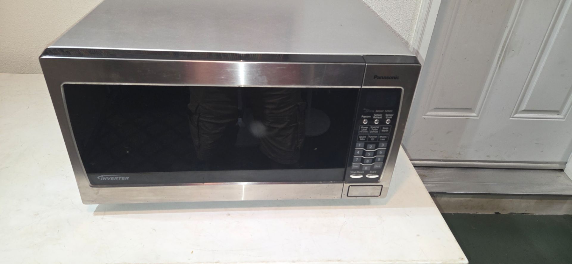 Panasonic 1.6 cubic foot microwave