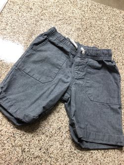 Boys shorts size 5T
