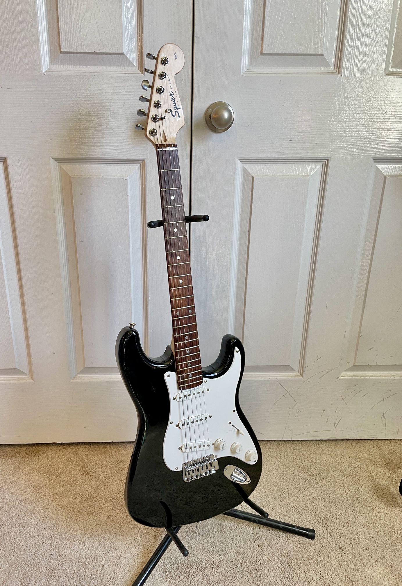Fender Squier Affinity Stratocaster guitar
