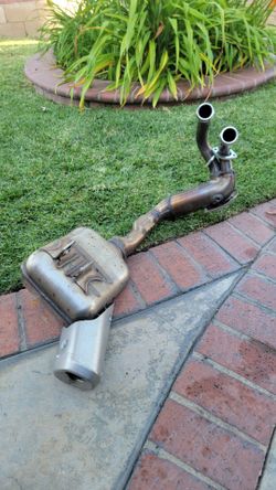 Yamaha R7 stock exhaust