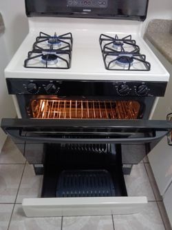 Stove / estufa hot point ( free delivery 🚚