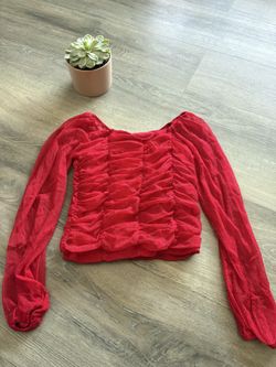 Girls ruffled top