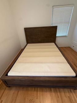 Queen Bedframe