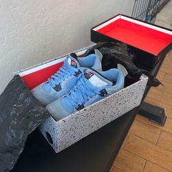 Jordan 4 