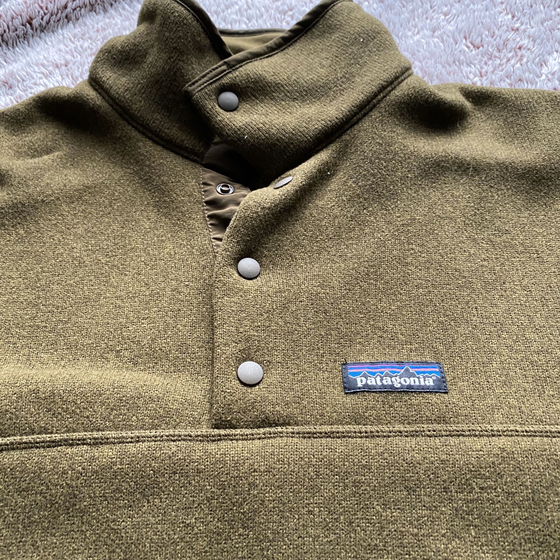 Men Patagonia Long sleeve jacket crew neck sweater medium