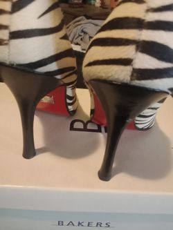 Zebra Skin 4" High Heel Red Bottoms Size 7