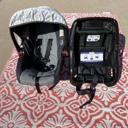 New Infant Car Seat Like New 