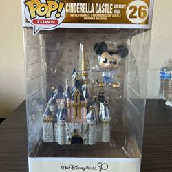 VAULTED Cinderella Castle w/ Mickey Mouse Funko Pop TOWN #26 Disney Disneyland
