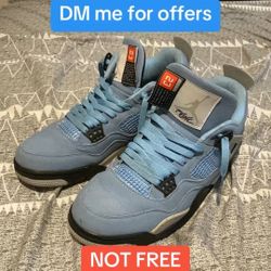 Jordan 4 UNC Size 11