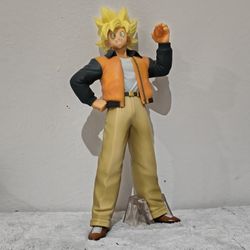 SSJ Goku in OG DBZ outfit - Box Included 