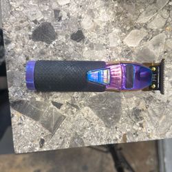BABYLISS TRIMMER.