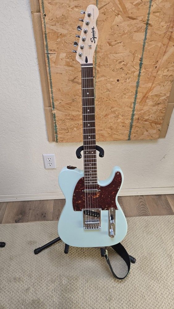 Squier Sonic Telecaster Laurel Fingerboard Limited-Edition Electric Guitar Surf Green