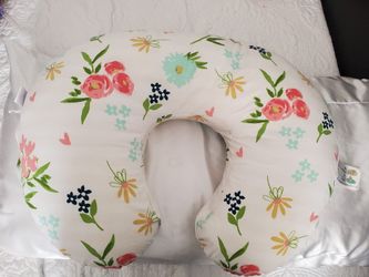 Nursing pillow in great condition ...