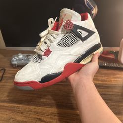 Jordan 4s 1989 Fire Reds Size 11.5