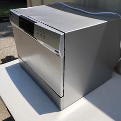 Danby Countertop Dishwasher New Scratch/Dent