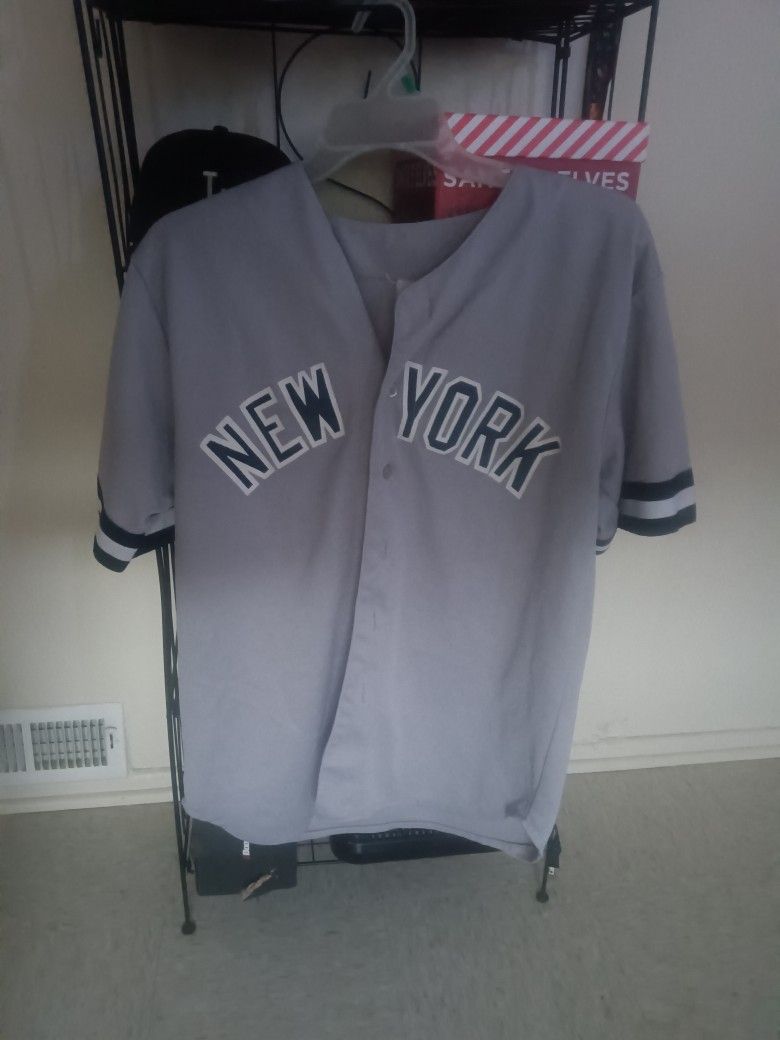 NBA New York Jersey Number 24 size Small Unisex