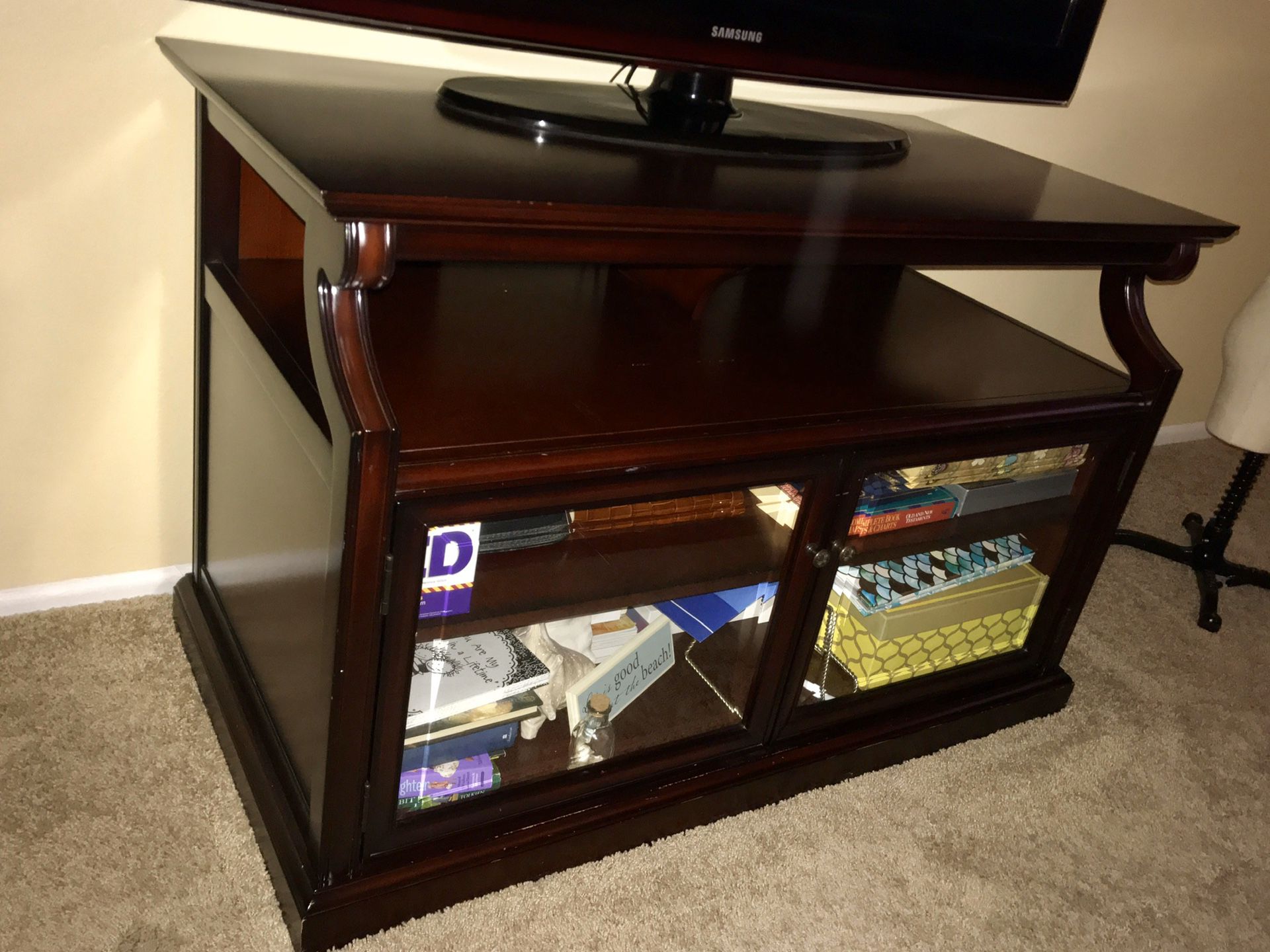 Bombay Co. TV Stand Unit