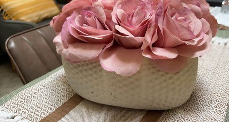 Pastel pink roses centerpiece
