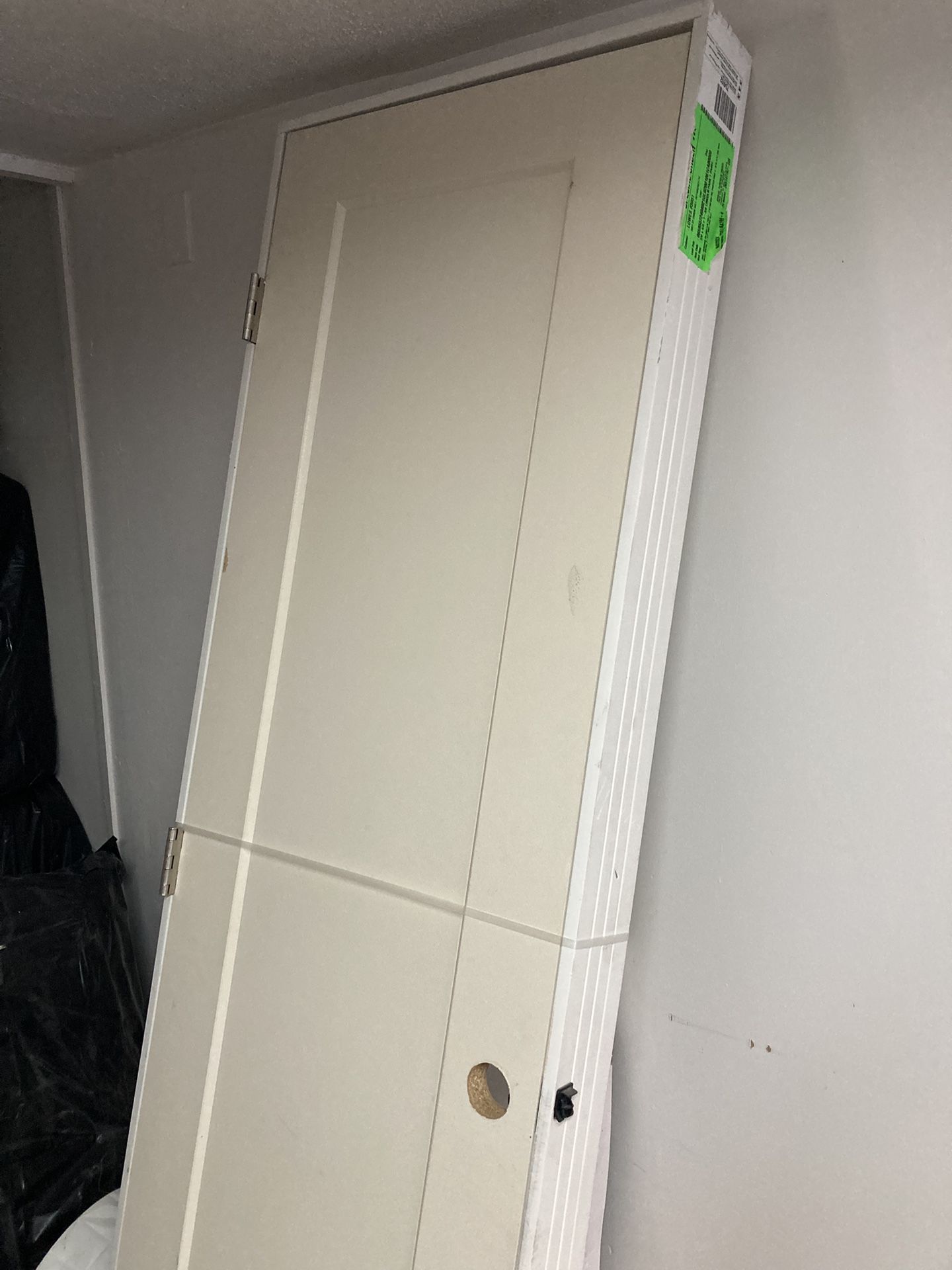 New door ( Bathroom Or Closest