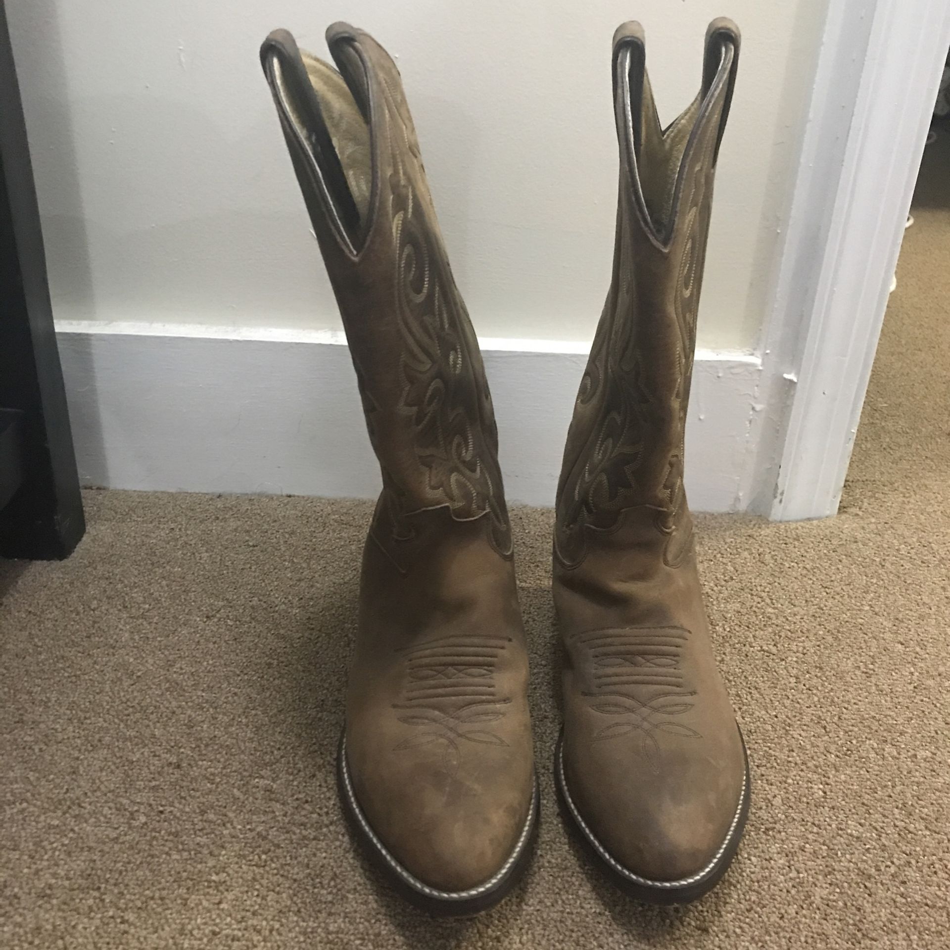 Justin Cowboy Boots 8.5EE