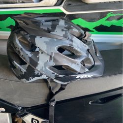 Fox Moutain Bike Helmet Xl