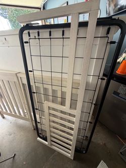 Kids crib and dresser set