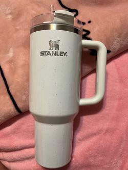 Stanley Quencher Tumbler with Handle