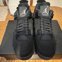 Air Jordan 4 Retro Size 7