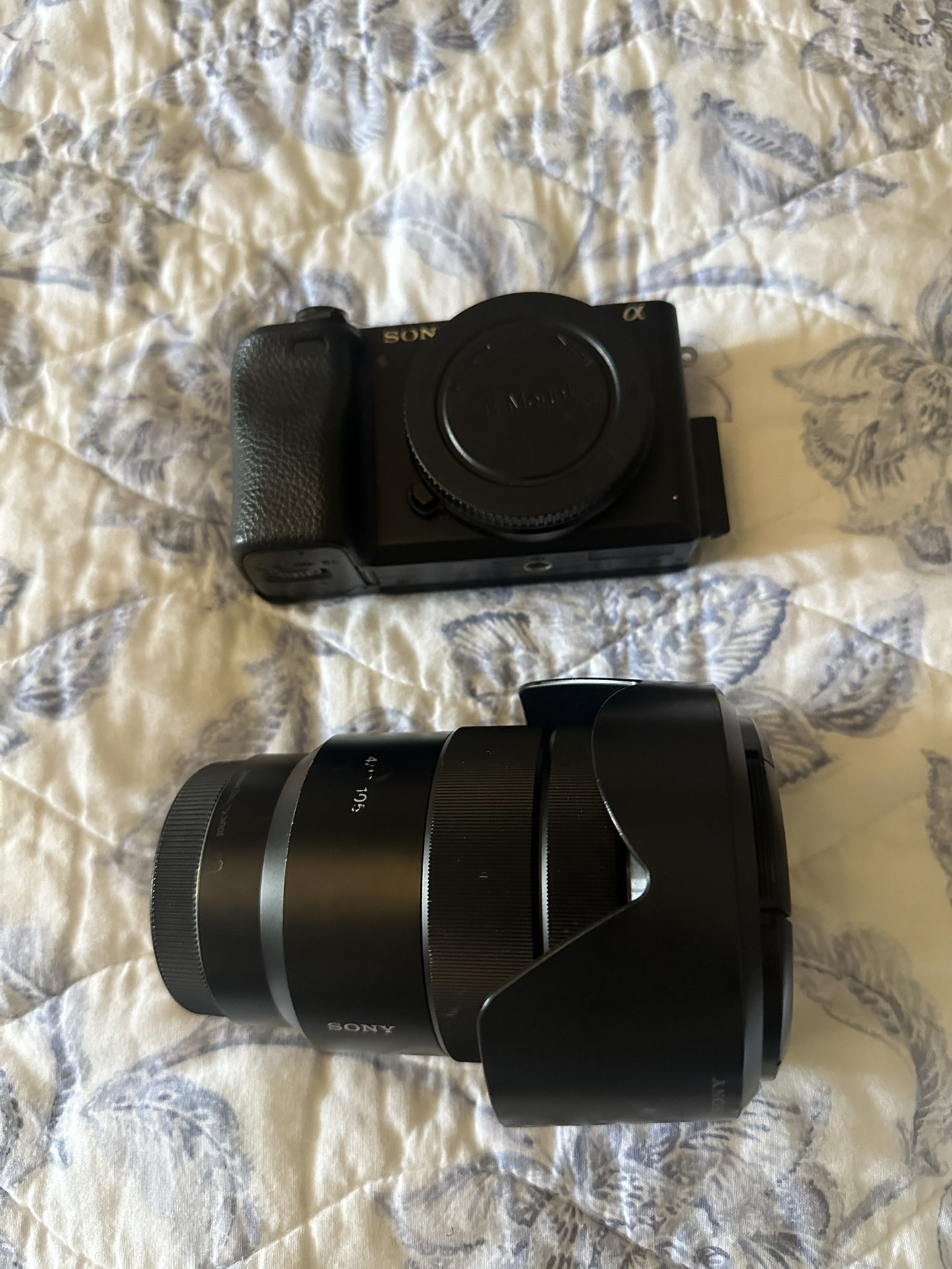 📸 Sony a6400 + 18-105mm f/4 G OSS Lens + ND Filters + 6 Batteries 🔋 – Full Creator Setup