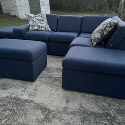 *FREE DELIVERY* 7 Piece Blue Sectional 