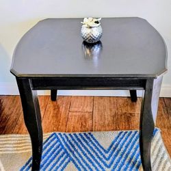 Black SIDE table & COFFEE table