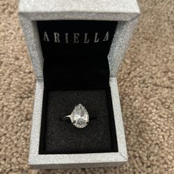 Ariella Silver-Tone Cluster Ring – Size 6 