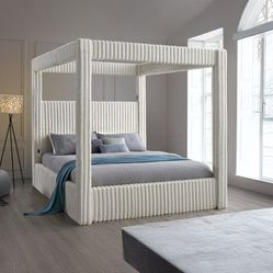 UPHOLSTERY PLATFORM BED NEW IN BOX 