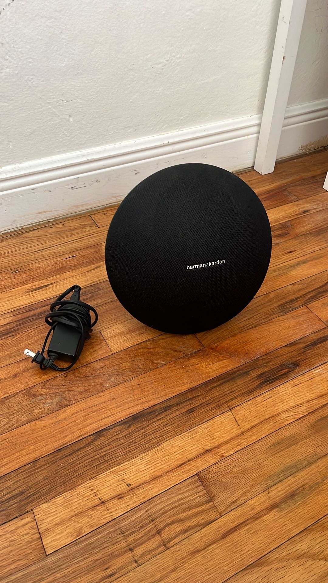 Harmon Kardon Studio Onyx 3 $30