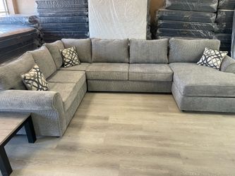 GRAY SECTIONAL