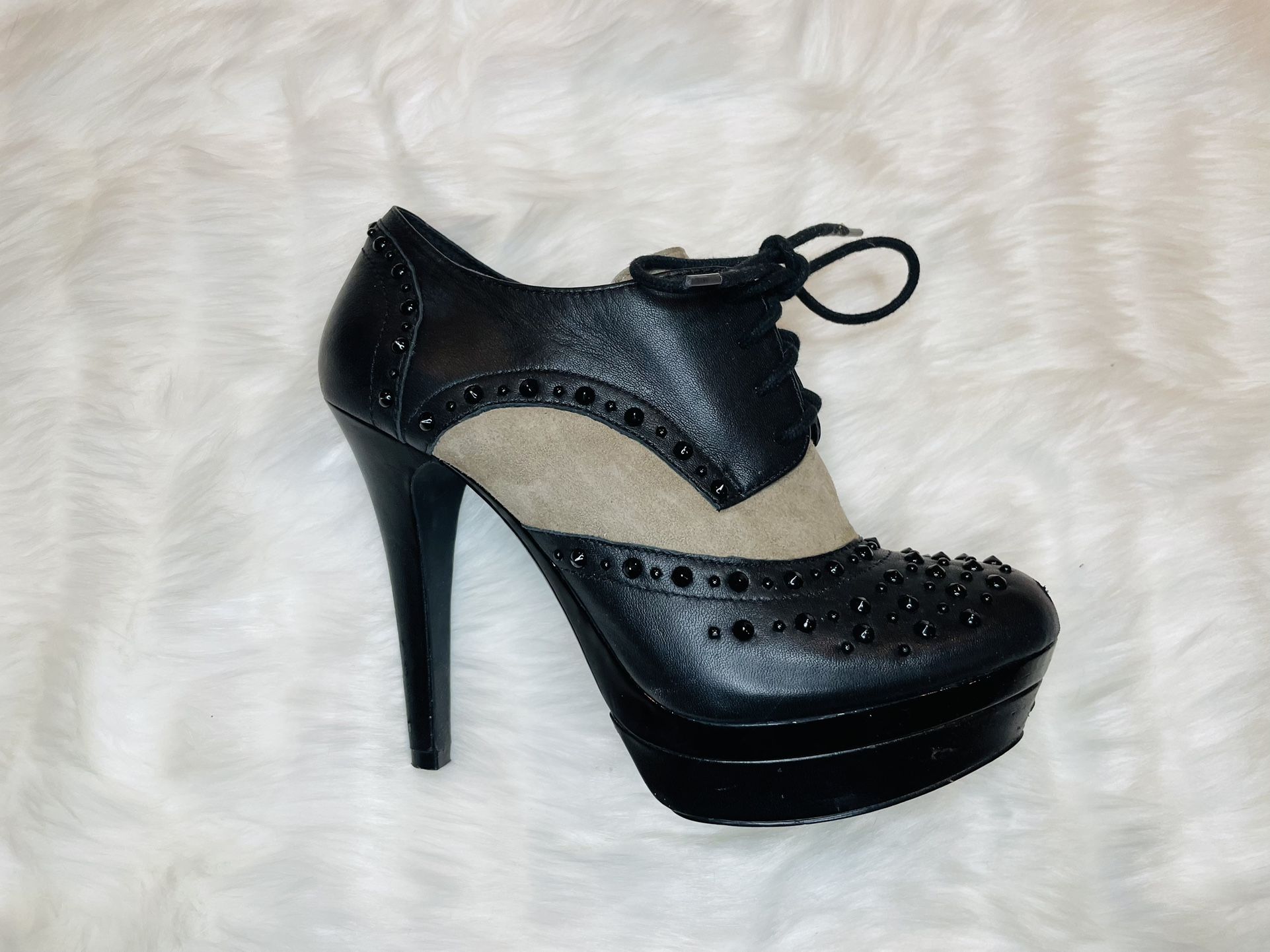 Gianni Bini womens Too-Late274 suede black leather booties size 7.5 studs