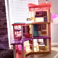 Barbie Dreamhouse  (3.75 ft) 3-Story Dollhouse