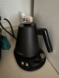 Elite Gourmet EKT3001 1L Digital Water Kettle, 304 Stainless Steel Interior, Programmed Temperatures, Keep Warm Function, Cordless, 360° Base, Auto Of