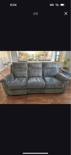 Ashley Furniture 3 Piece recliner couch Set
