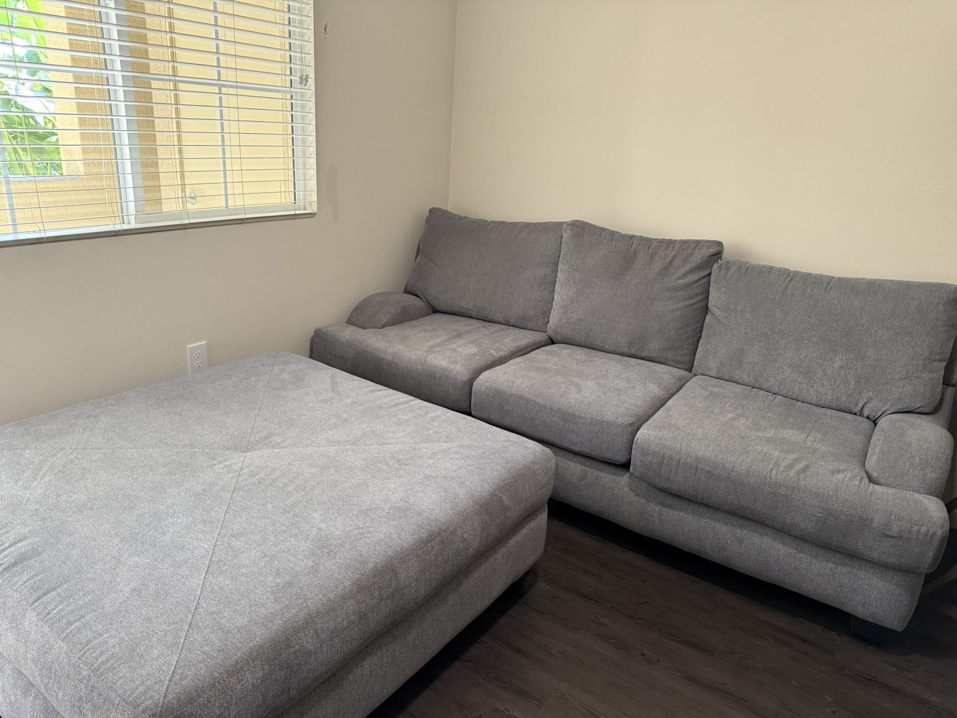 Sofa 2 Pieces