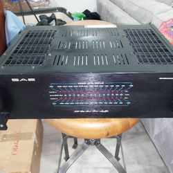 SAE 2300 Vintage Power Amplifier