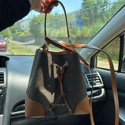 Michael Kors Bucket Purse 