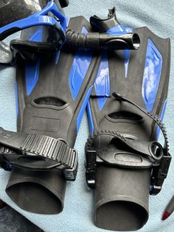 Snorkeling Gear