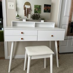White makeup vanity with stool!