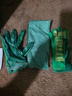 Sharko Footbal Gloves with Glitter pouch