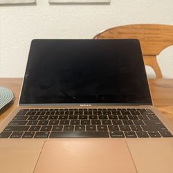 MacBook air 2019