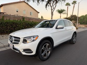 2017 Mercedes-Benz GLC 300