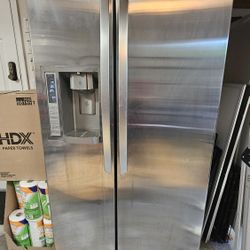 LG Refrigerator 