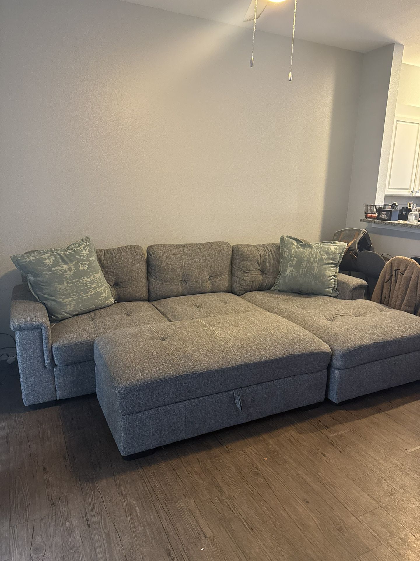 Sectional Couch W/ Ottoman 